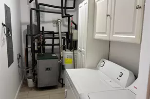 65 Jefferson Pl, Massapequa, NY 11758 - Photo 12