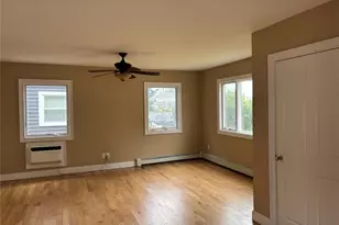 65 Jefferson Pl, Massapequa, NY 11758 - Photo 2