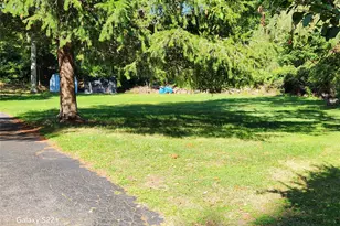 4 Norman Dr, Shoreham, NY 11786 - Photo 2