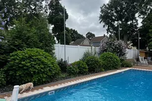 316 Scranton Ave, Lynbrook, NY 11563 - Photo 22