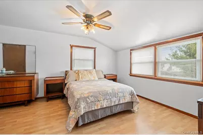 186 11th Street, Bethpage, NY 11714 - Photo 22