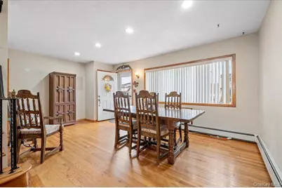 186 11th Street, Bethpage, NY 11714 - Photo 8