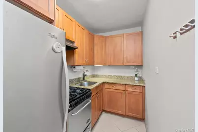 9201 Shore Road #C403, Brooklyn, NY 11209 - Photo 4