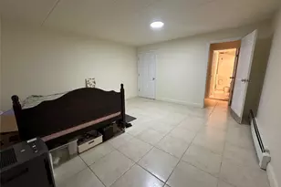 68-05 242nd St, Little Neck, NY 11362 - Photo 14