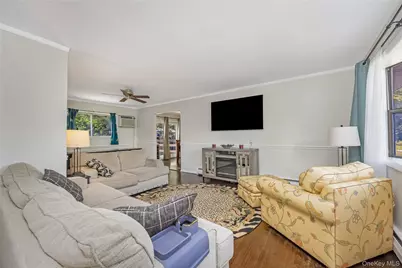 11 Rolan Court, Islip Terrace, NY 11752 - Photo 2