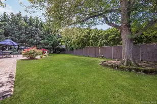 11 Rolan Ct, Islip Terrace, NY 11752 - Photo 22