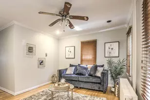 39 Bay Ave, Hicksville, NY 11801 - Photo 2