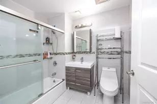 136-20 Booth Memorial Ave, Flushing, NY 11355 - Photo 8