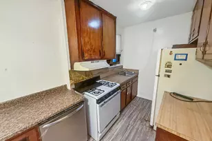 1111 Midland Ave, Bronxville, NY 10708 - Photo 4