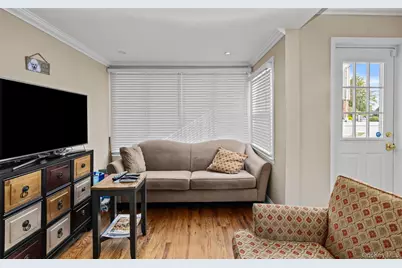 4 Malverne Avenue, Malverne, NY 11565 - Photo 10
