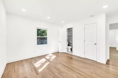 46 N Ocean Avenue, Islip, NY 11751 - Photo 16