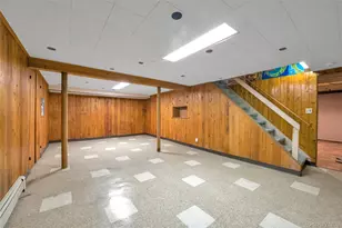 21 Farragut Rd, Old Bethpage, NY 11804 - Photo 18