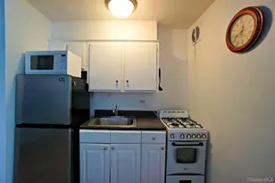 72-81 113th St, Forest Hills, NY 11375 - Photo 2