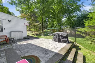 47 Timberline Dr, Poughkeepsie, NY 12603 - Photo 36