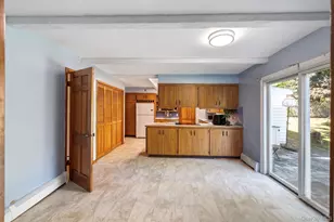 47 Timberline Dr, Poughkeepsie, NY 12603 - Photo 8