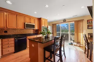 37 Harbor Pointe Dr, Haverstraw, NY 10927 - Photo 8
