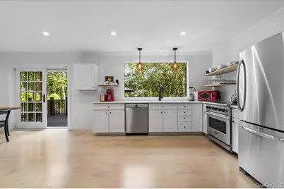 22 West Gate Road, Wainscott, NY 11937 - Photo 14