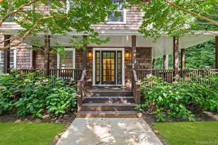 22 W Gate Rd, Wainscott, NY 11937 - Photo 4