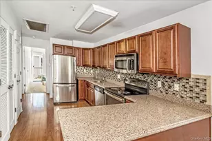 802 Willow Ln, Valley Stream, NY 11580 - Photo 6