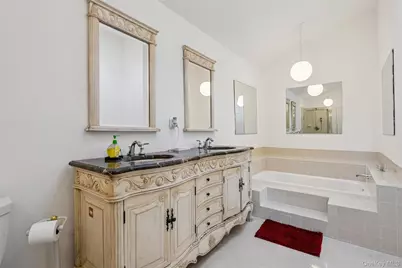 27 Parkridge Circle, Port Jefferson Station, NY 11776 - Photo 18