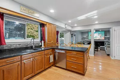 27 Parkridge Circle, Port Jefferson Station, NY 11776 - Photo 10