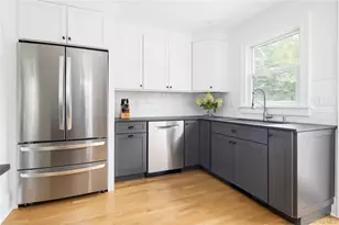 1260 Main Rd, Jamesport, NY 11901 - Photo 18