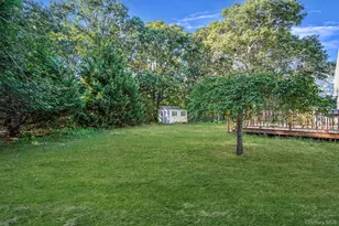 51 Gaetano Ln N, Coram, NY 11727 - Photo 36