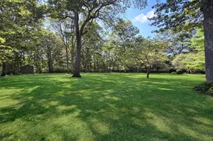 30 Elizabeth Way, Ridge, NY 11961 - Photo 4