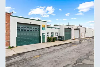 120 S 2nd Street, New Hyde Park, NY 11040 - Photo 22