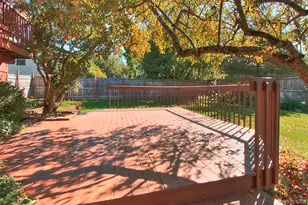 35 Guernsey Dr, New Windsor, NY 12553 - Photo 36