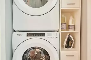 100 Garvies Point Rd, Glen Cove, NY 11542 - Photo 8