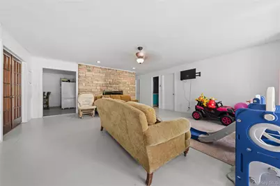 16 Edwards Avenue, Calverton, NY 11933 - Photo 4