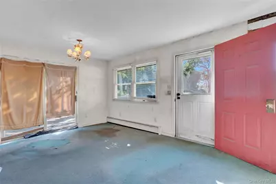 23 Furman Lane, Patchogue, NY 11772 - Photo 4