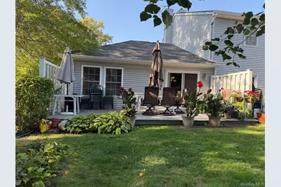 1209 Sara Circle, Port Jefferson Station, NY 11776 - Photo 12