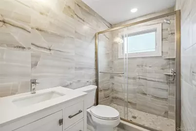 15 Lorraine Street, Syosset, NY 11791 - Photo 20