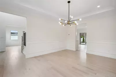 15 Lorraine Street, Syosset, NY 11791 - Photo 10