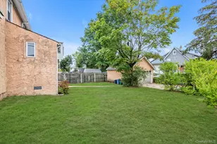 230 Broadway, Lynbrook, NY 11563 - Photo 16