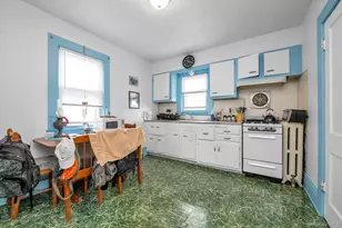 230 Broadway, Lynbrook, NY 11563 - Photo 10