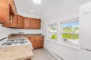 552 N Broadway, Yonkers, NY 10701 - Photo 4