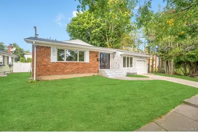 3771 Jerusalem Avenue, Seaford, NY 11783 - Photo 2