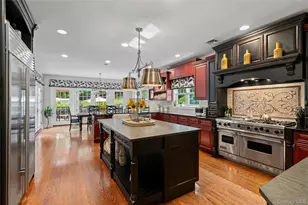 12 Parish Dr, Lattingtown, NY 11560 - Photo 12