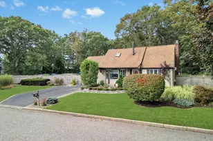 342 Oakland Ave, Miller Place, NY 11764 - Photo 2