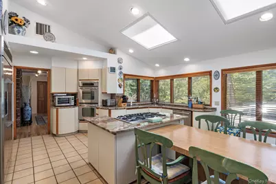 17 Treeview Drive, Melville, NY 11747 - Photo 8