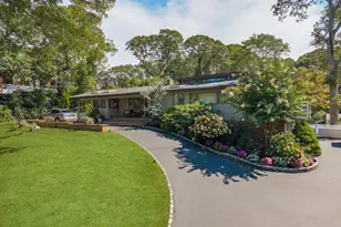 17 Treeview Dr, Melville, NY 11747 - Photo 2