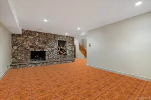 292 Breezyway, Lawrence, NY 11559 - Photo 24