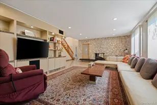 292 Breezyway, Lawrence, NY 11559 - Photo 8