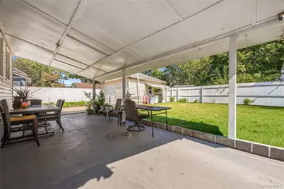 187 S Long Beach Avenue, Freeport, NY 11520 - Photo 4