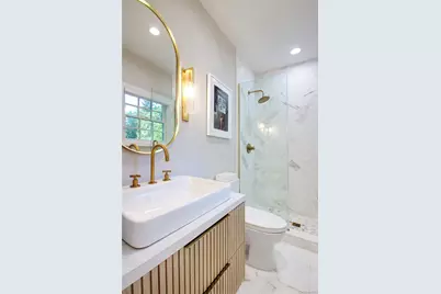 39 Squirrel Hill Road, East Hills, NY 11577 - Photo 24