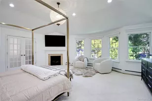 39 Squirrel Hill Rd, East Hills, NY 11577 - Photo 18