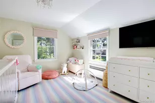 39 Squirrel Hill Rd, East Hills, NY 11577 - Photo 22